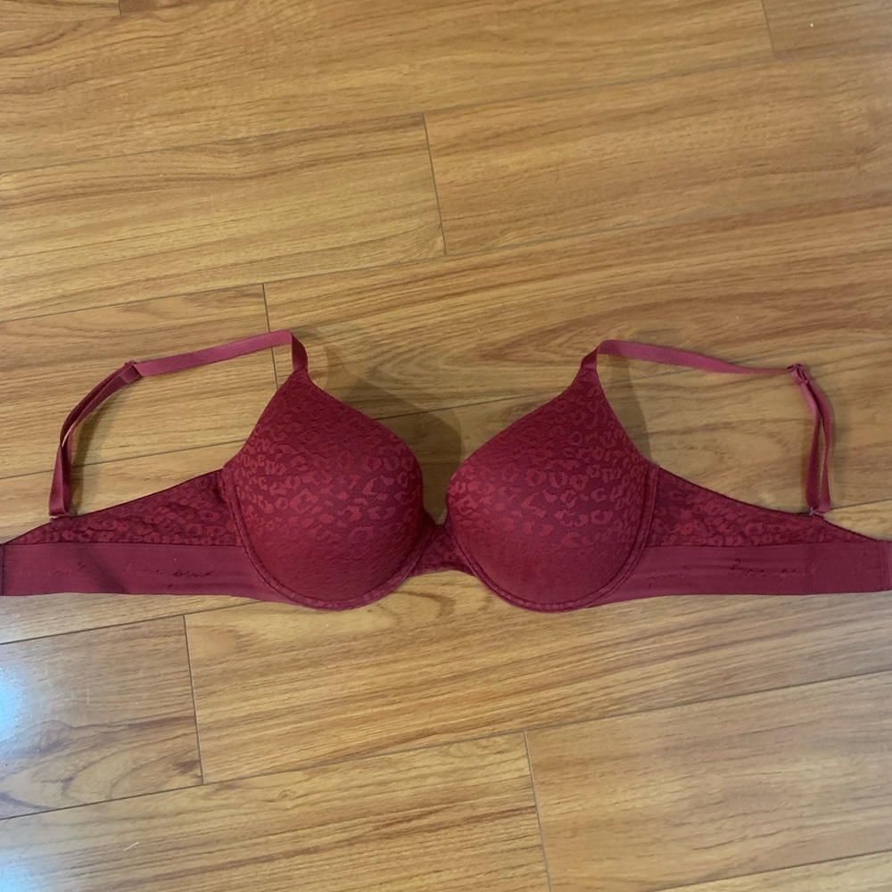 Victoria’s Secret Pink push up bra